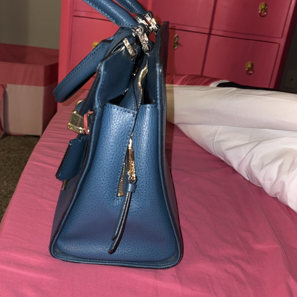 Calvin Klein Purse - Picture 7 of 12